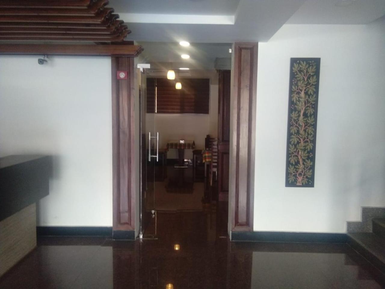 Hotel The Valley View Kashmir Σριναγκάρ Εξωτερικό φωτογραφία