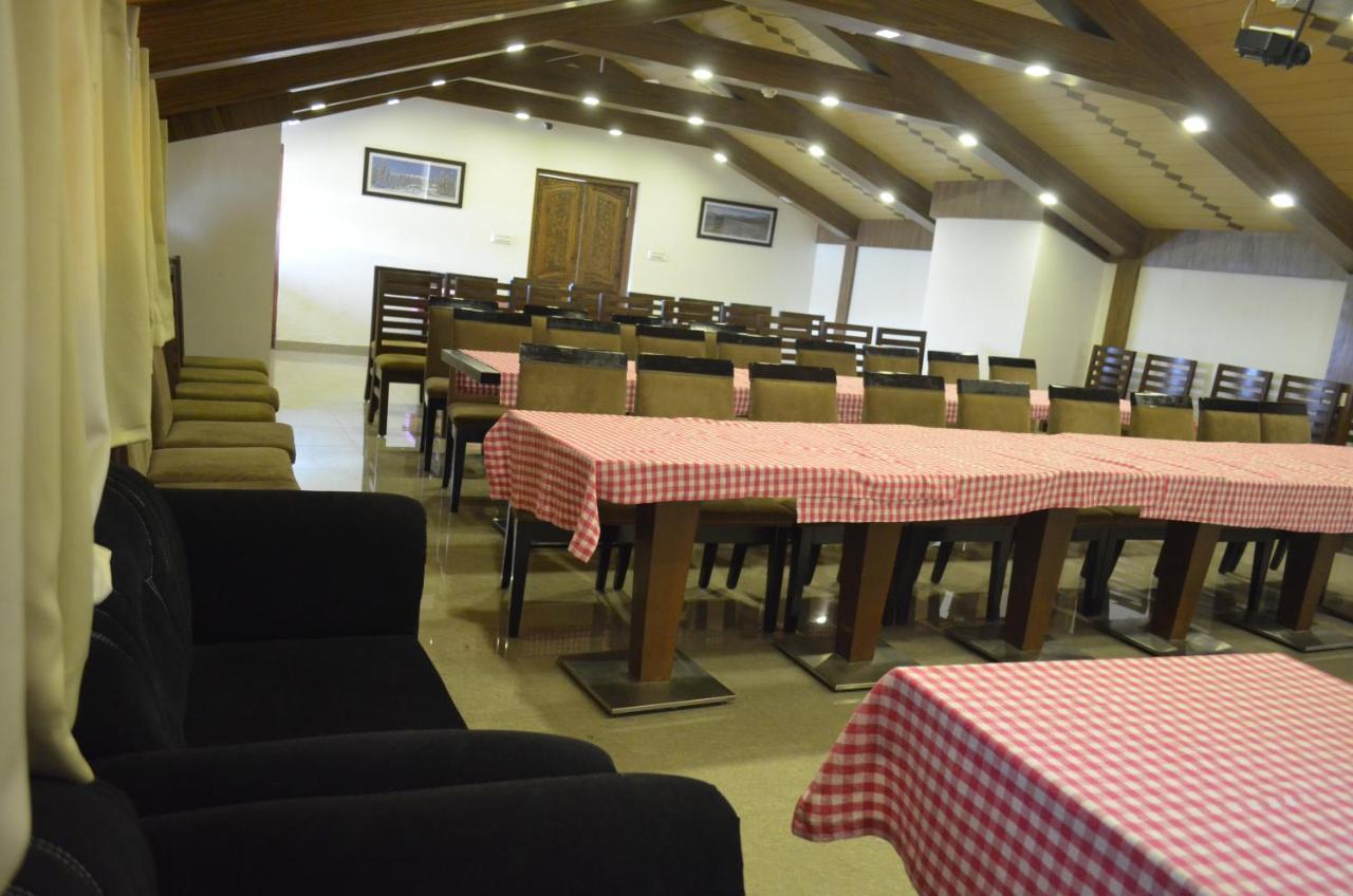 Hotel The Valley View Kashmir Σριναγκάρ Εξωτερικό φωτογραφία